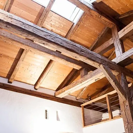 דירה Studio