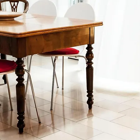 Apartment Einzimmer Mit Galerie Fuer Vier Personen