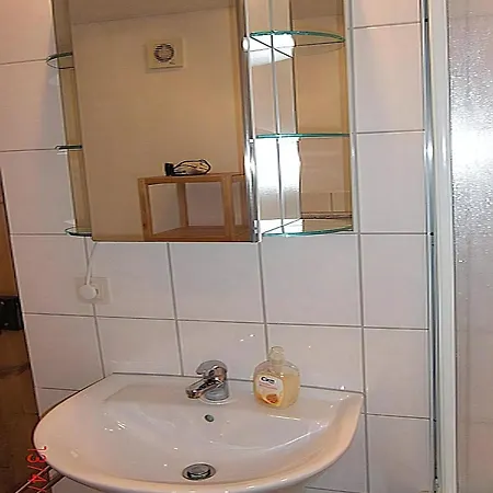 Apartment Einzimmer Mit Galerie Fuer Vier Personen